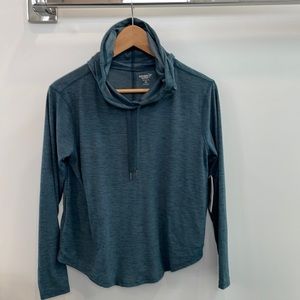 Heathered blue Old Navy Active  breathe on long sleeve hooded shirt. Petite xs